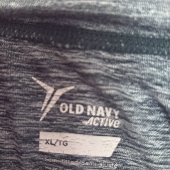Old Navy Grey & Black Long Sleeve Acrivewear Top – Size XL | Workout Gear - Picture 3 of 5